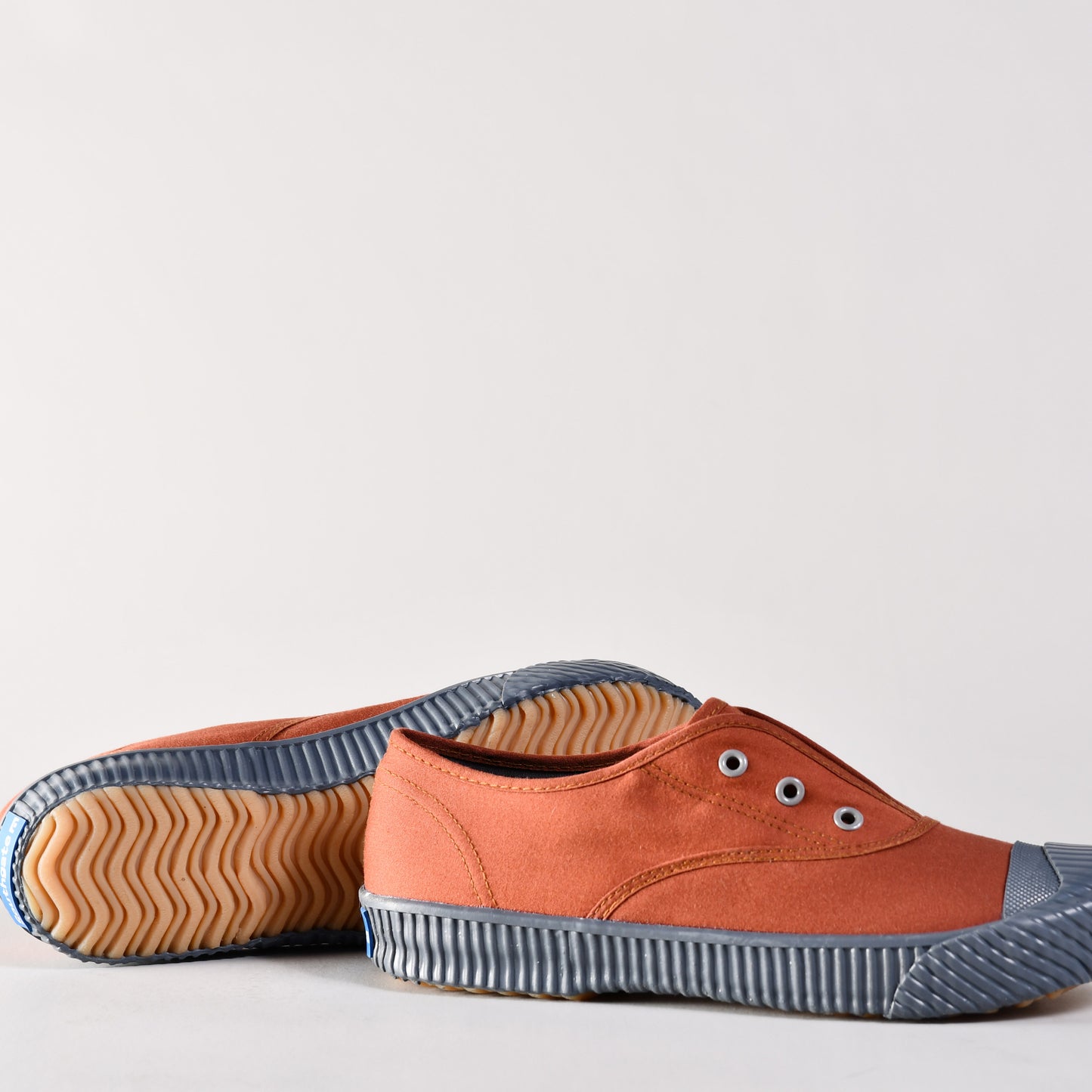 FREE brick red canvas shoes