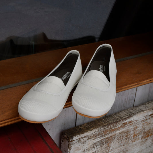 ann棉白/休閒鞋/出遊/方便穿脫/懶人鞋/帆布鞋