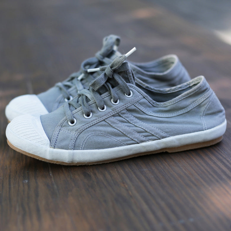 FREE green canvas shoes
