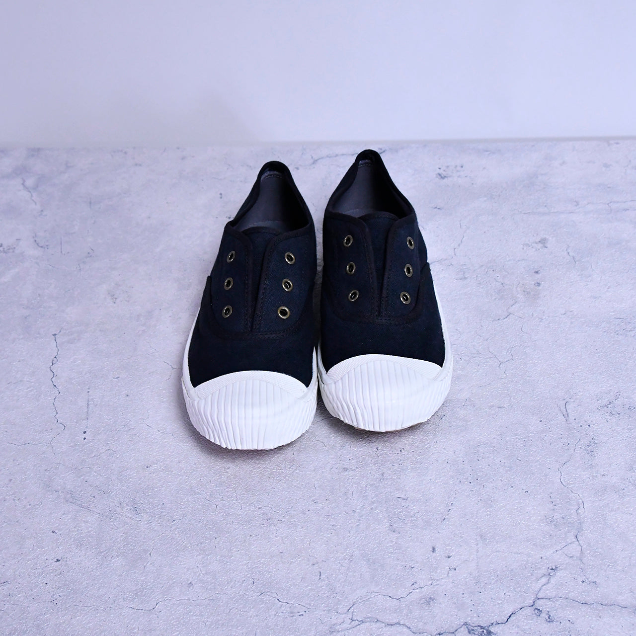 FREE green canvas shoes