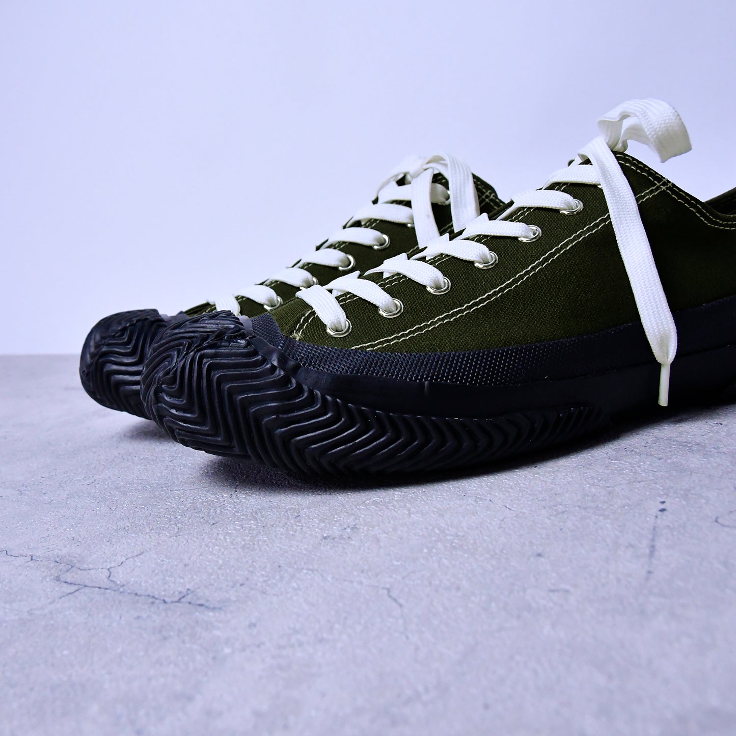 FREE green canvas shoes