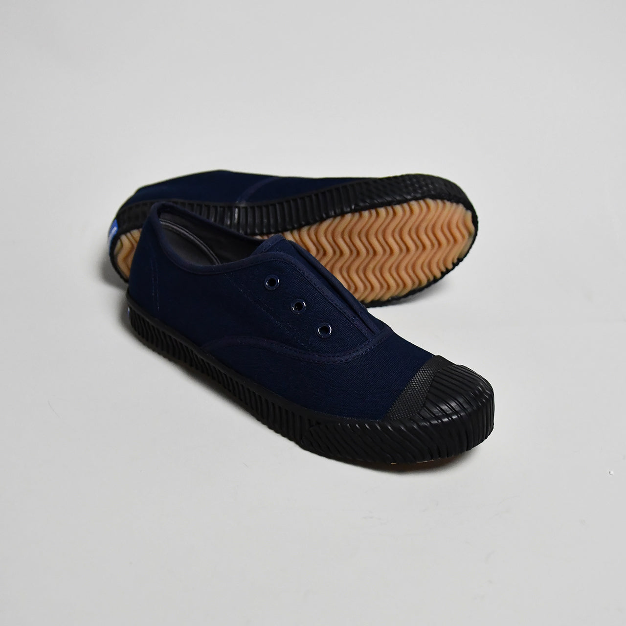 FREE green canvas shoes