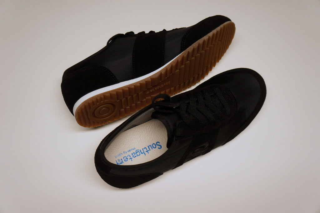 FREE green canvas shoes