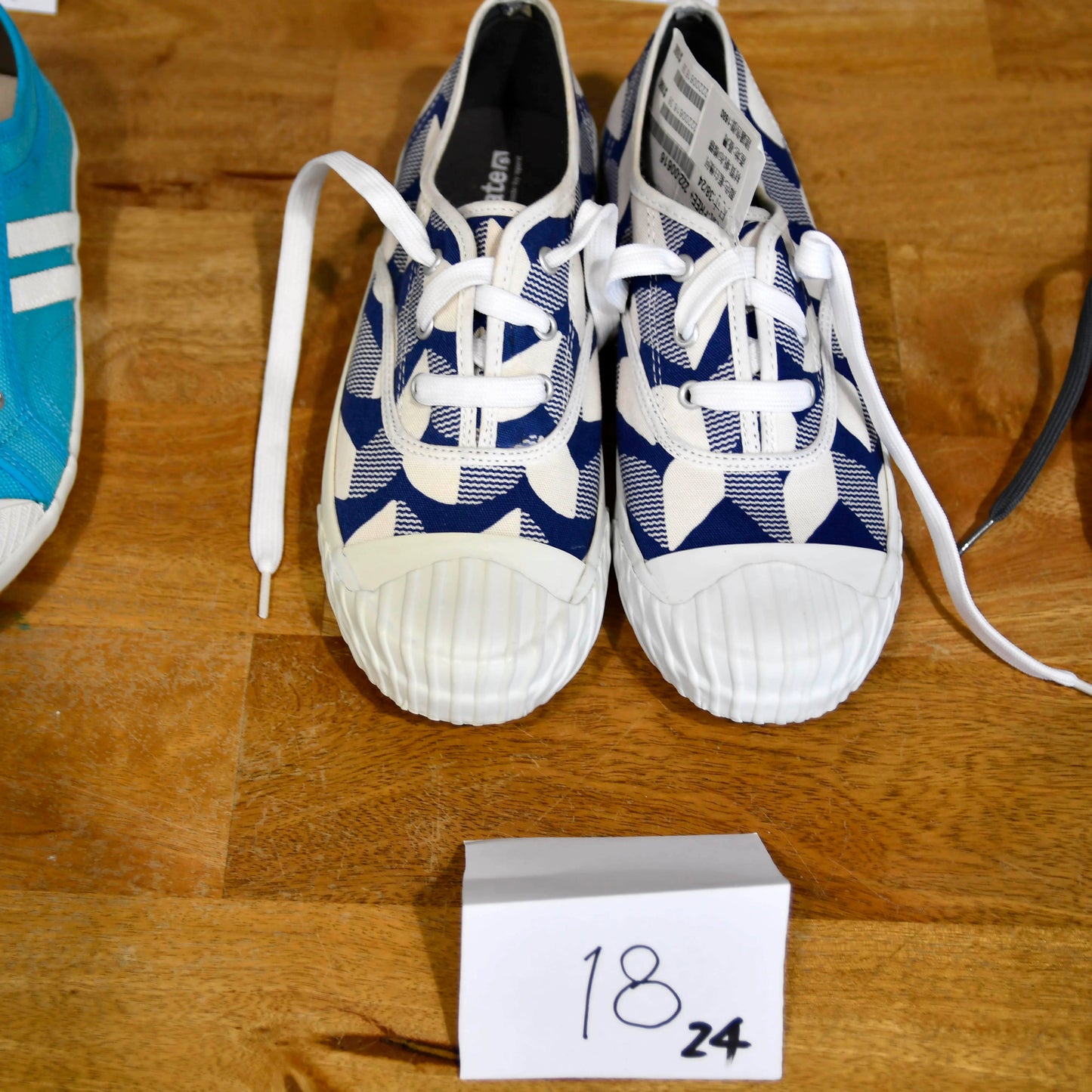FREE green canvas shoes