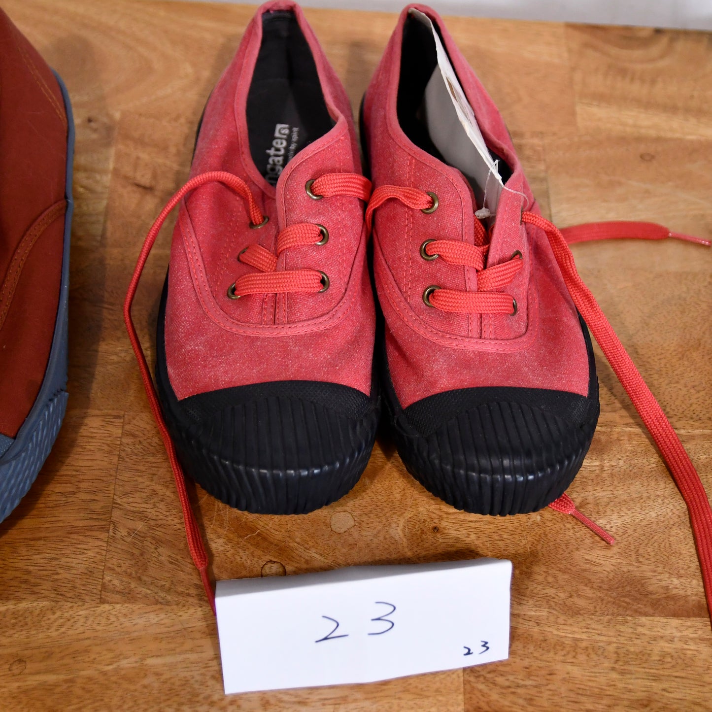 FREE green canvas shoes