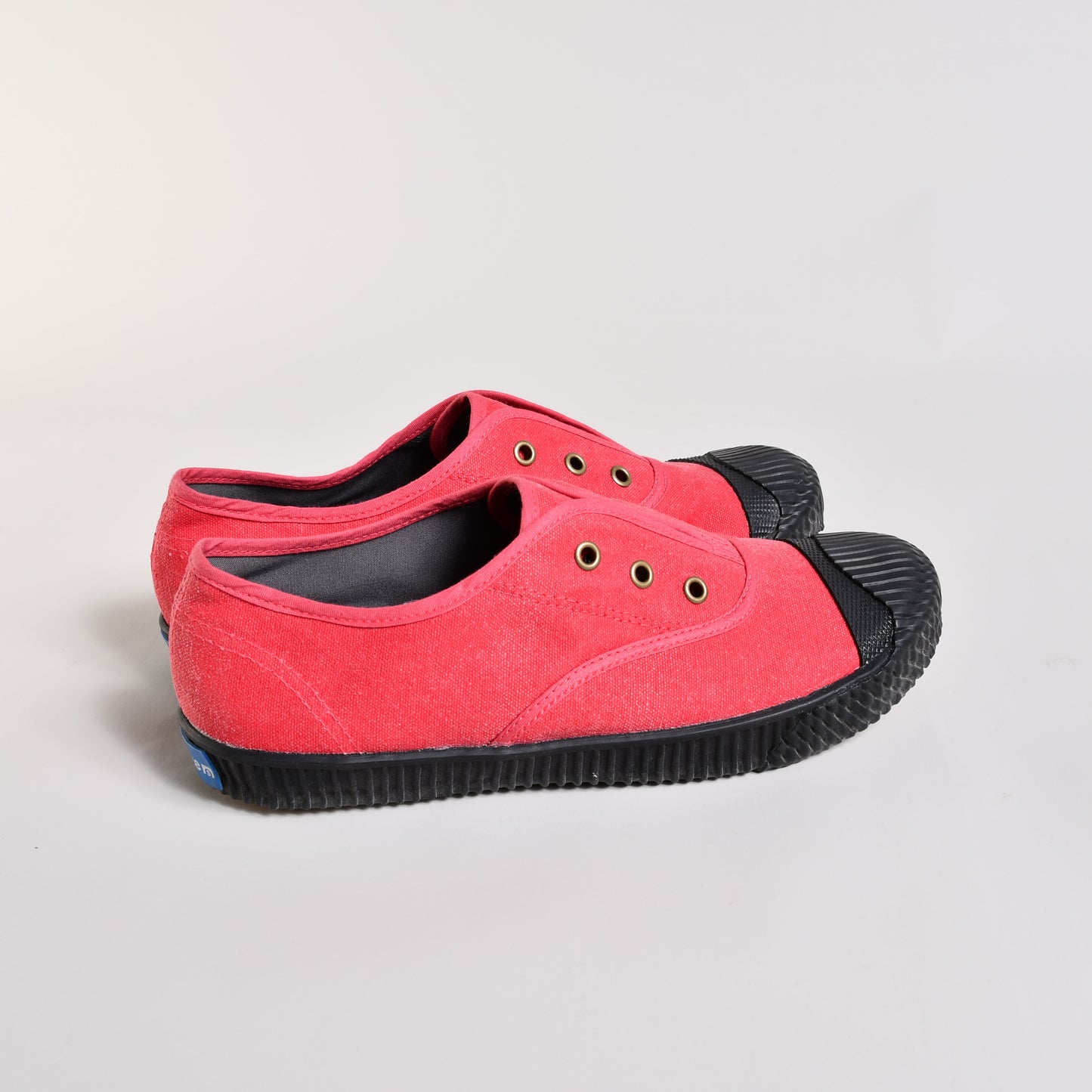 FREE green canvas shoes